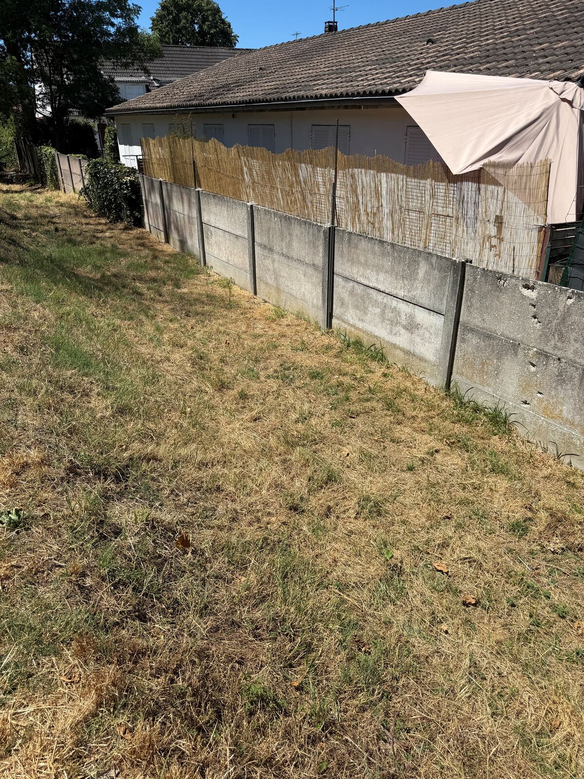 Terrain arrière offrant la possibilité d'agrandir le jardin, maison à Pessac