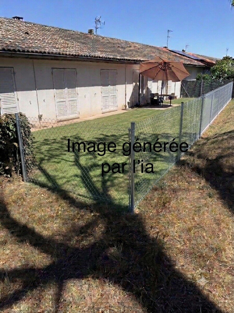 Projection générée par IA de la pelouse à l'arrière de la maison, Pessac